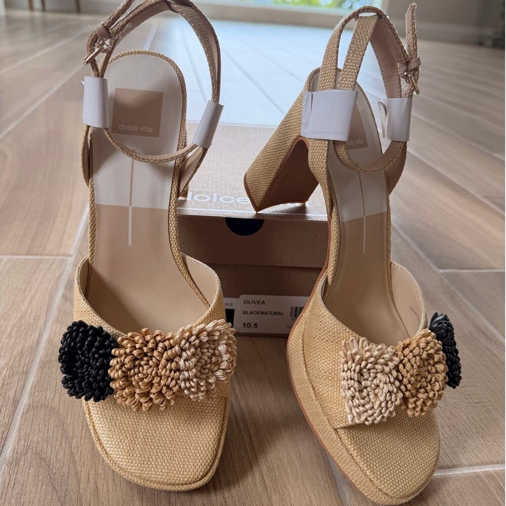 DOLCE VITA -NWT- Olivea Black Natural Raffia Floral Platform Heels | 10.5